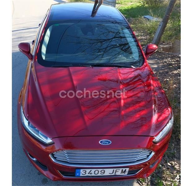 Granate Usado 2015 Ford Mondeo Titanium Berlina | 15.999 € (Precio justo) - Imagen 1/4