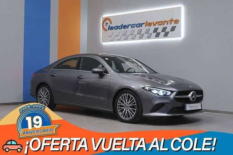 Gris Usado 2022 Mercedes CLA200 Berlina | 27.900 € (Super precio) - Imagen 1/4