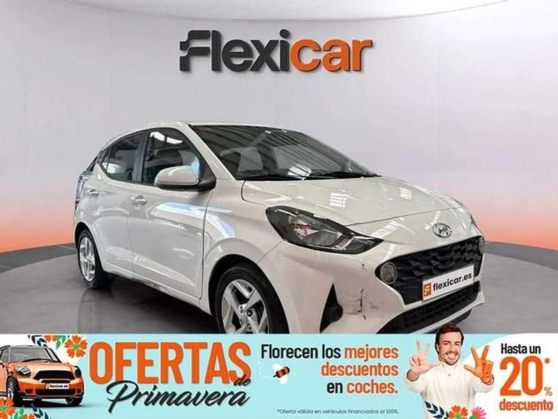 Usado Hyundai i10 67 CV (49 kW) 2021 Negro Utilitario