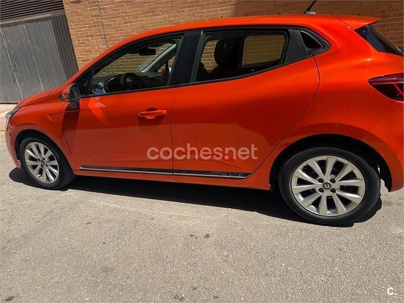 Naranja Usado 2019 Renault Clio IV Intens Berlina | 11.000 € (Buen precio) - Imagen 1/4
