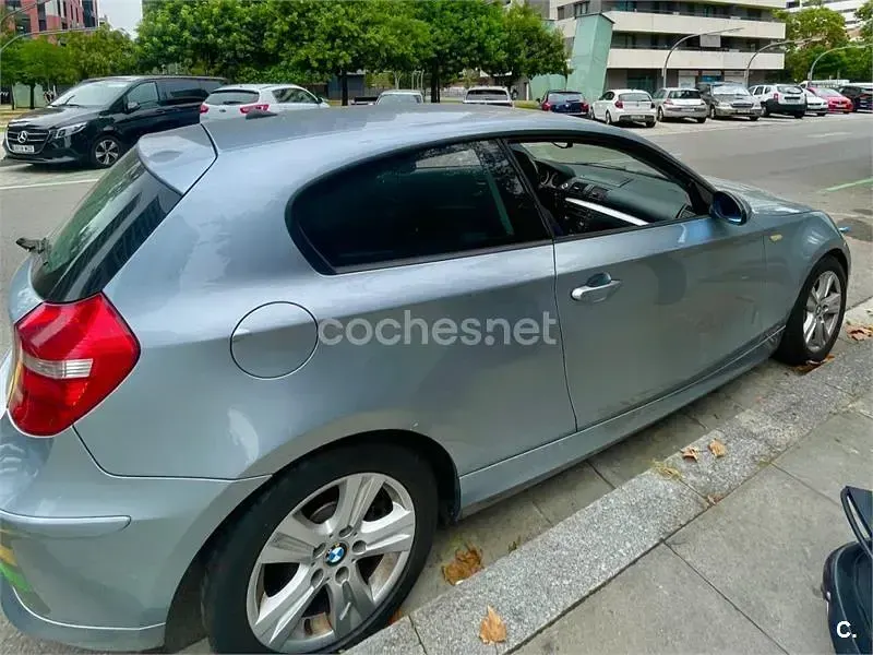Usado BMW 118 143 CV (105 kW) 2008 Azul Utilitario
