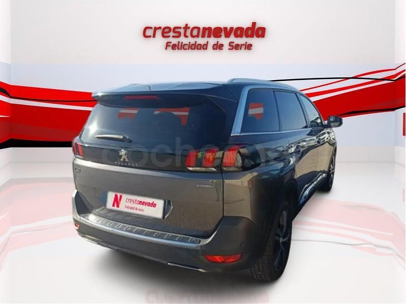 Usado Peugeot 5008 GT-line 130 CV (95 kW) 2020 Gris / plata SUV