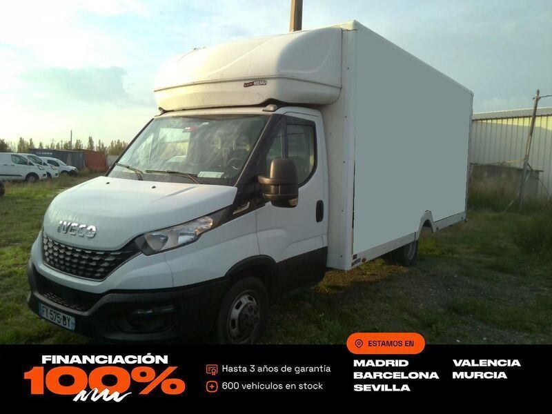 Blanco Usado 2021 Iveco Daily Berlina | 28.802 € (Buen precio) - Imagen 1/4