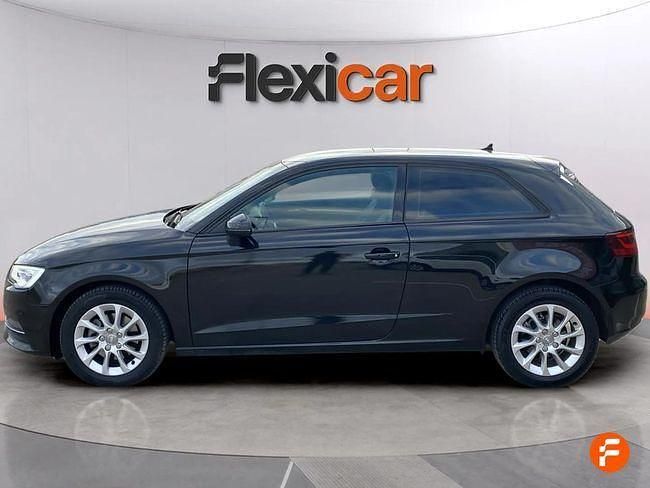 Usado Audi A3 Ambiente 110 CV (80 kW) 2014 Negro Utilitario