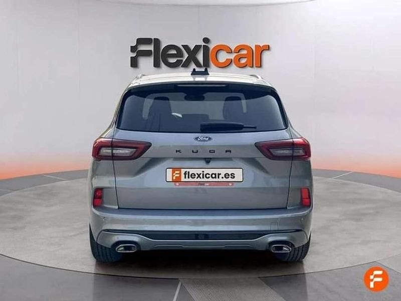 Usado Ford Kuga ST-Line 150 CV (110 kW) 2025 Gris SUV
