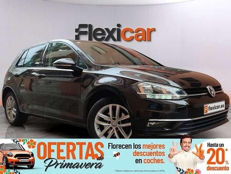 Usado VW Golf VII Advance 125 CV (91 kW) 2017 Negro Utilitario