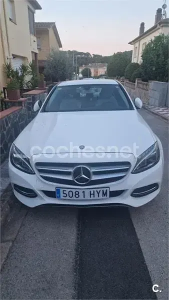 Usado Mercedes C220 170 CV (125 kW) 2014 Blanco Berlina
