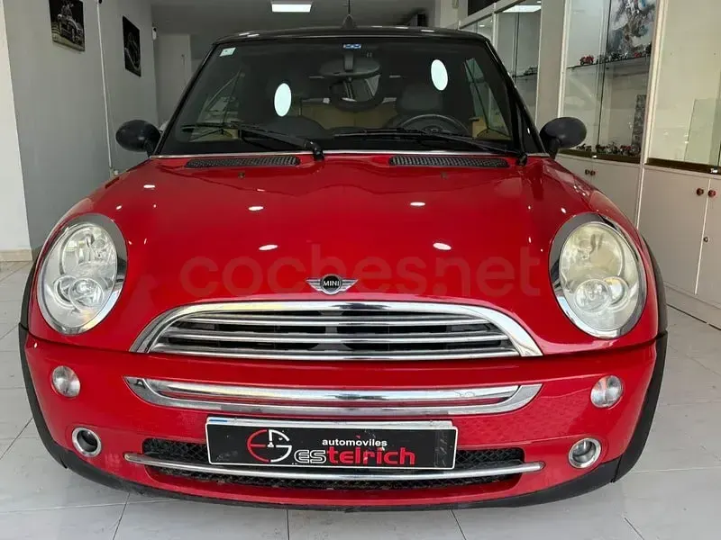 Usado Mini One Cabriolet 90 CV (66 kW) 2007 Rojo Descapotable