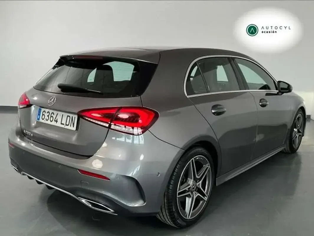 Usado Mercedes A200 150 CV (110 kW) 2019 Gris Berlina