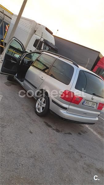 Gris / plata Usado 2005 Seat Alhambra Reference Monovolumen | 3900 € (Un poco caro) - Imagen 1/4