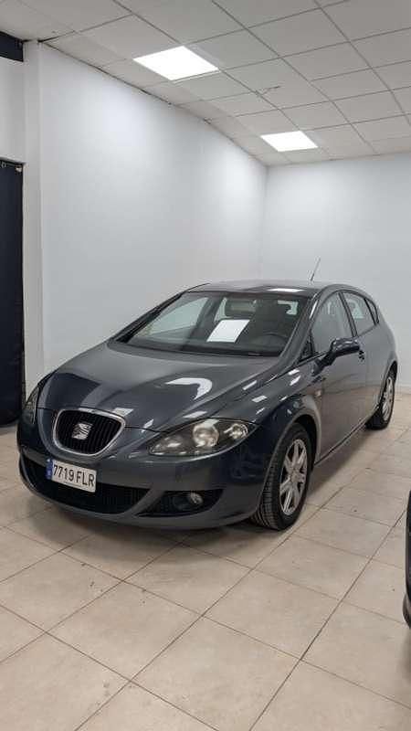 Negro Usado 2007 Seat Leon Sport Utilitario | 5090 € (Buen precio) - Imagen 1/4