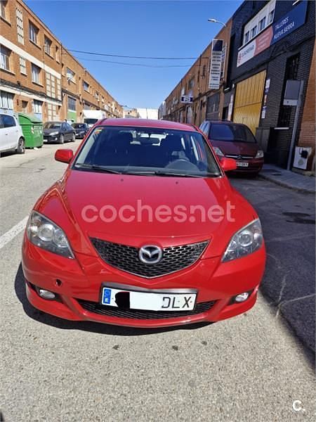 Usado Mazda 3 Sportive 109 CV (80 kW) 2005 Rojo Berlina