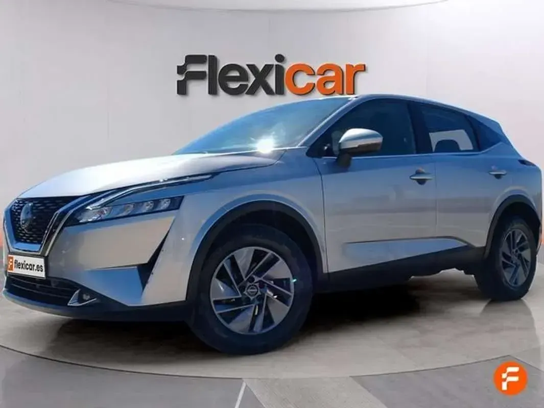 Usado Nissan Qashqai Acenta 158 CV (116 kW) 2024 Gris SUV