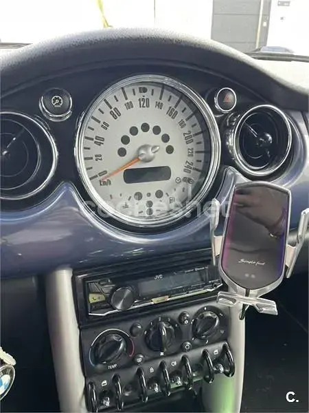 Usado Mini One Cabriolet 90 CV (66 kW) 2005 Azul Descapotable