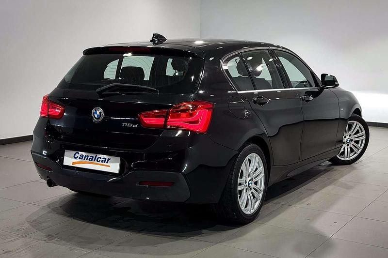 Usado BMW 116 116 CV (85 kW) 2017 Negro Utilitario
