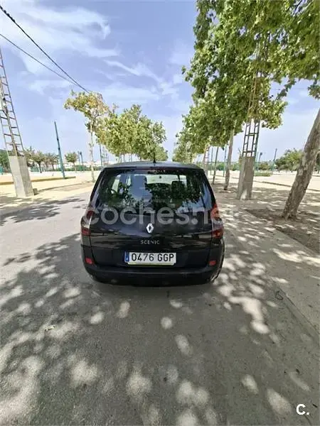Usado Renault Scénic II Dynamique 105 CV (77 kW) 2008 Negro Monovolumen