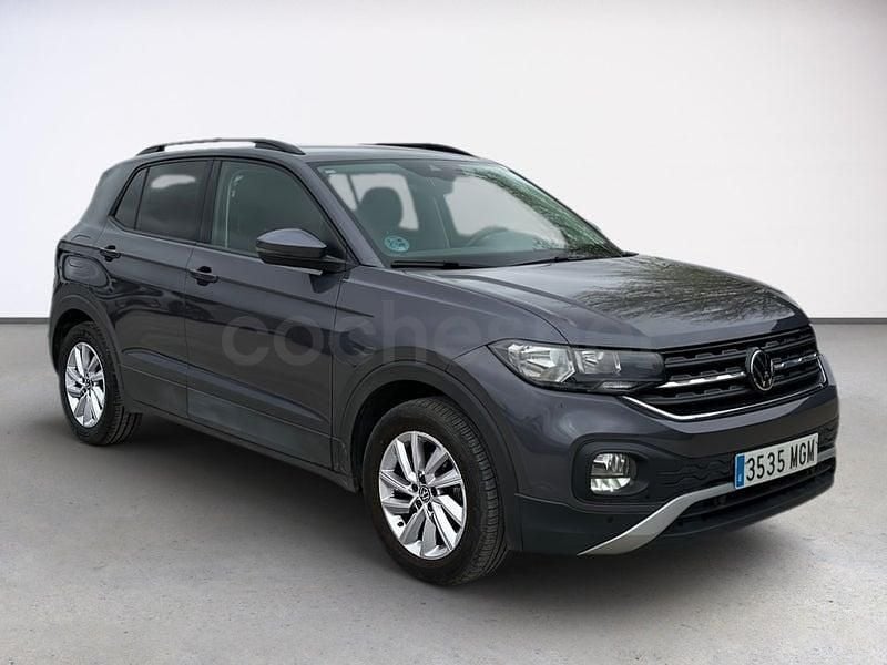 Usado VW T-Cross Advance 110 CV (80 kW) 2023 Gris / plata SUV