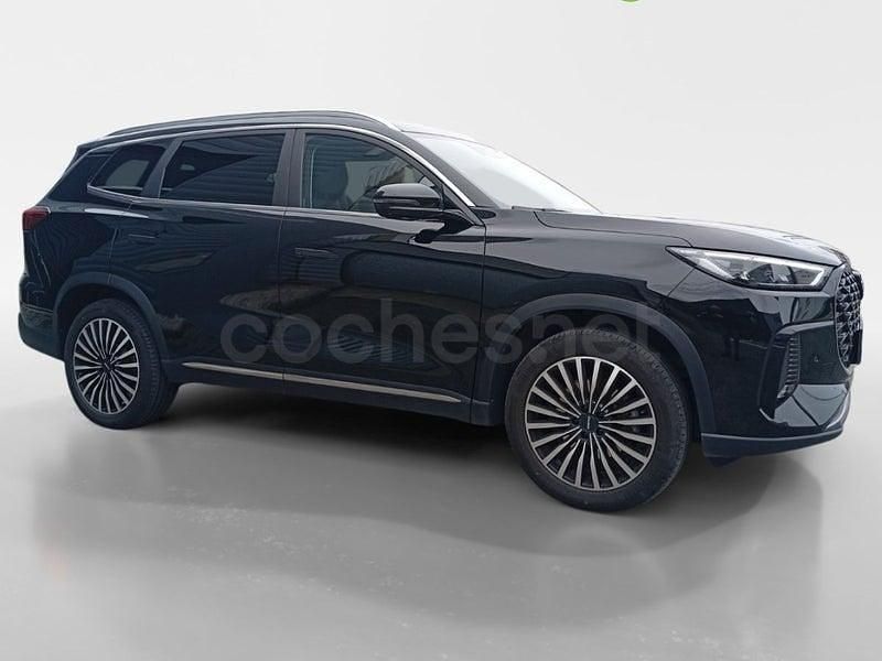 Usado Ebro s800 Luxury 147 CV (108 kW) 2025 Negro SUV