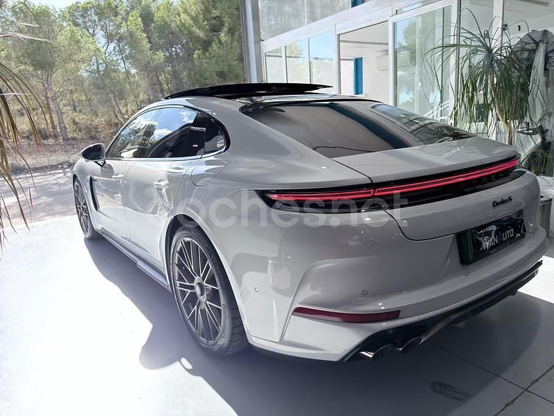 Usado Porsche Panamera Turbo S 782 CV (575 kW) 2024 Blanco Berlina
