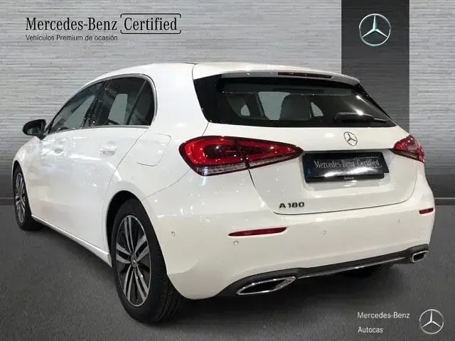Usado Mercedes A180 Progressive 136 HP (100 kW) 2021 Branco Sedan