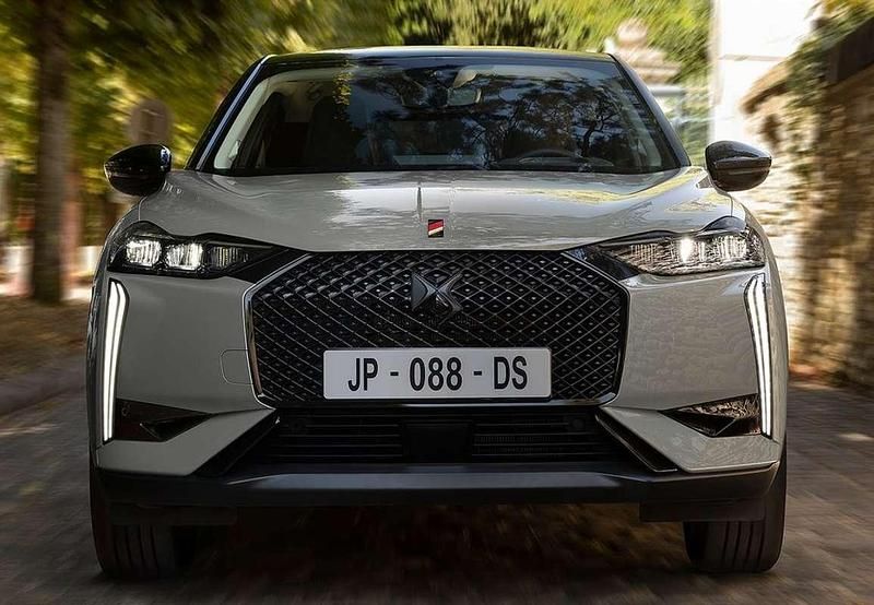 Usado DS Automobiles DS3 Crossback Bastille 131 CV (96 kW) 2023 Gris SUV