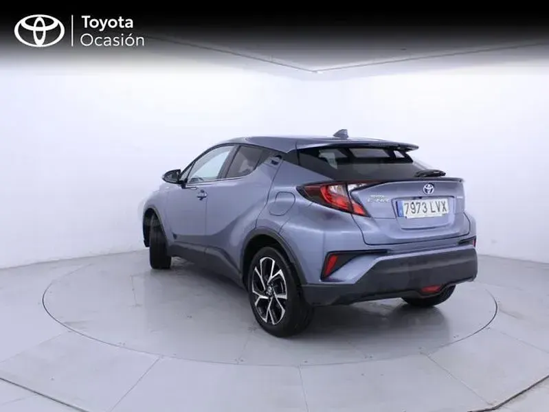 Usado Toyota C-HR Advance 122 CV (89 kW) 2022 Gris / plata SUV