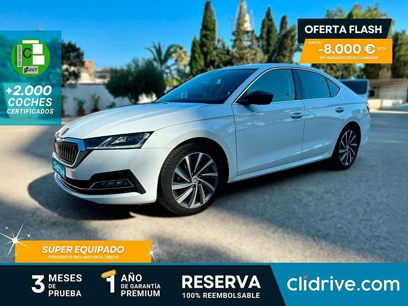 Blanco Usado 2020 Skoda Octavia Style Utilitario | 22.390 € (Un poco caro) - Imagen 1/3