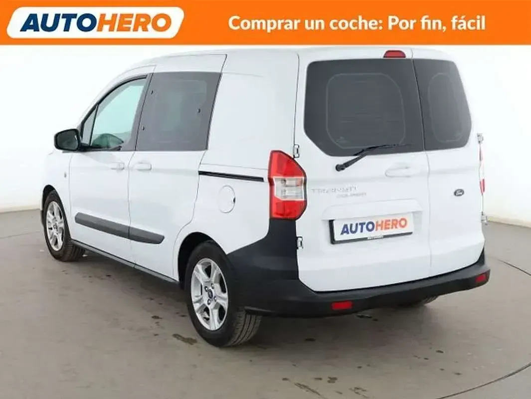 Usado Ford Transit Trend 101 CV (74 kW) 2019 Blanco Familiar