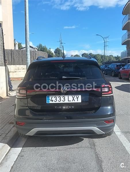 Usado VW T-Cross Advance 95 CV (69 kW) 2022 Negro SUV