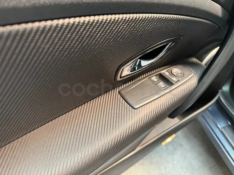 Usado Renault Mégane R.S. 275 CV (202 kW) 2016 Gris / plata Coupe