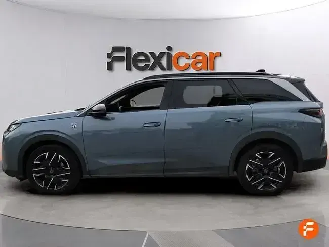 Usado Peugeot 5008 GT 136 CV (100 kW) 2024 Gris SUV