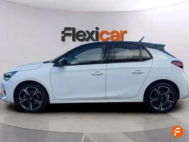 Usado Opel Corsa GS Line 102 CV (75 kW) 2023 Blanco Utilitario
