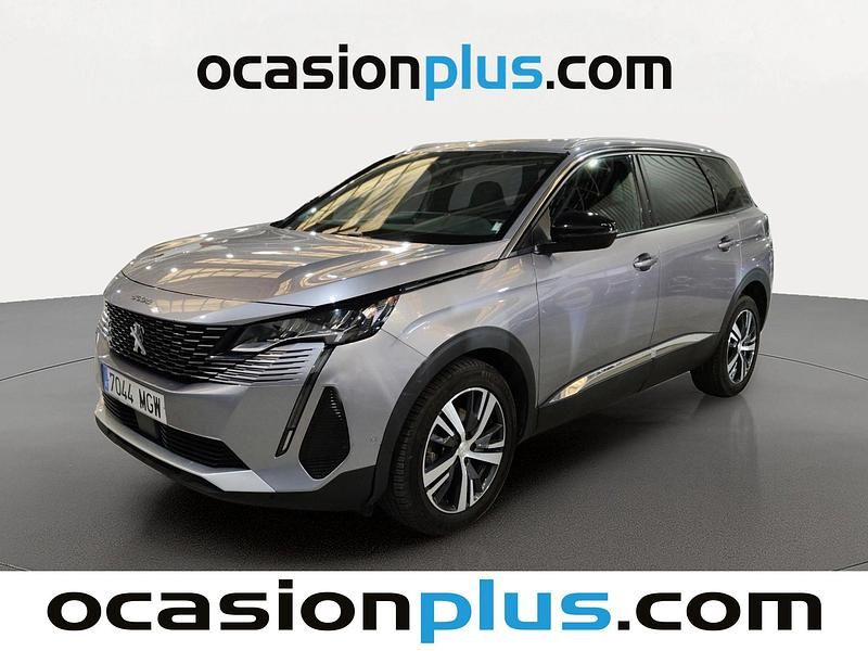 Usado Peugeot 5008 Allure 131 CV (96 kW) 2023 Gris Monovolumen