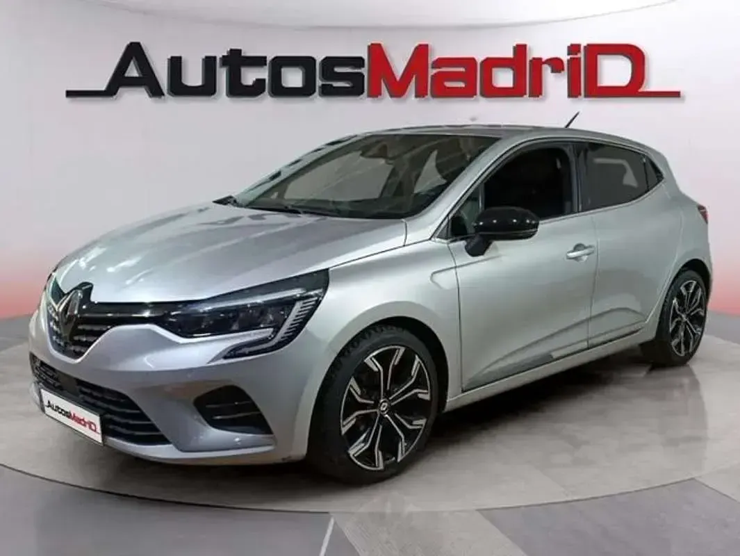 Usado Renault Clio V Techno 101 CV (74 kW) 2023 Gris Utilitario