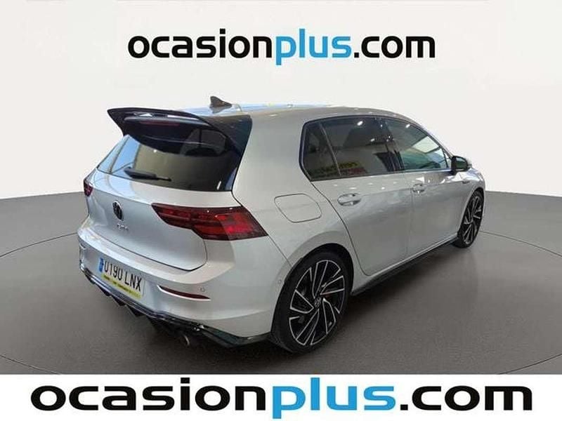 Usado VW Golf VIII GTI 245 CV (180 kW) 2021 Plateado Utilitario