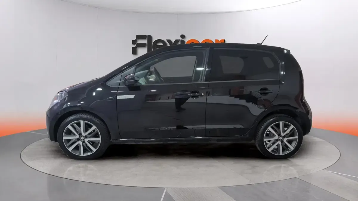 Usado Seat Mii 61 kW (83 CV) 2021 Negro Utilitario