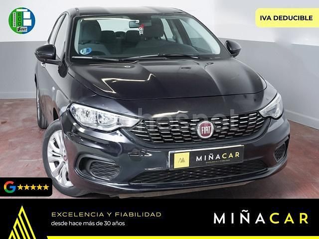 Negro Usado 2018 Fiat Tipo Easy Berlina | 6990 € - Imagen 1/4