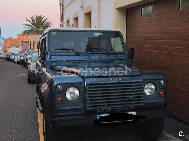 Usado Land Rover Defender S 122 CV (89 kW) 2005 Azul Familiar