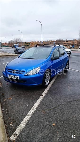 Azul Usado 2005 Peugeot 307 Berlina | 2200 € (Precio justo) - Imagen 1/4