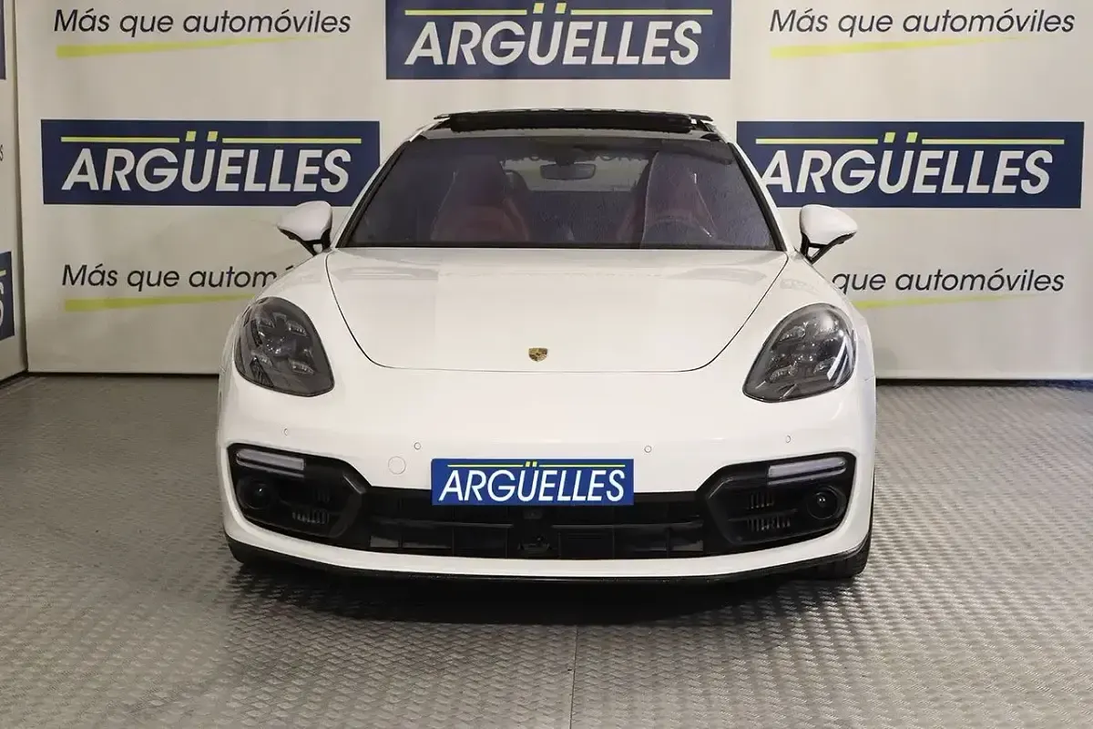 Usado Porsche Panamera Turbo 550 CV (404 kW) 2017 Blanco Berlina
