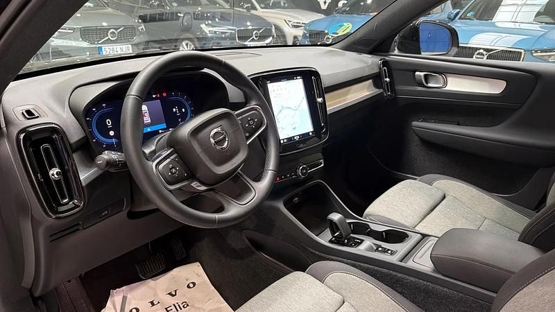 Usado Volvo XC40 Core 163 CV (119 kW) 2024 SUV