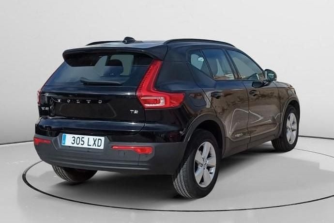 Gebraucht Volvo XC40 Momentum 131 PS (96 kW) 2022 Schwarz SUV