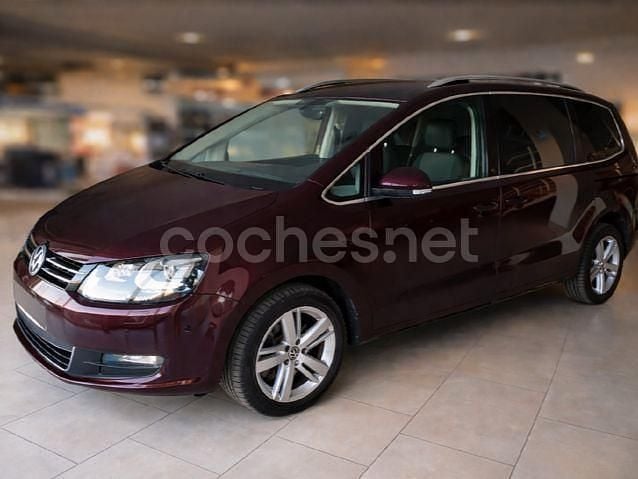 Usado VW Sharan Sportline 184 CV (135 kW) 2017 Granate Monovolumen
