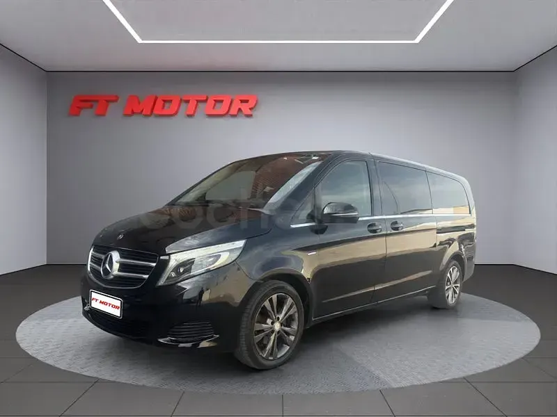 Usado Mercedes V220 Avantgarde 163 CV (119 kW) 2015 Negro Monovolumen