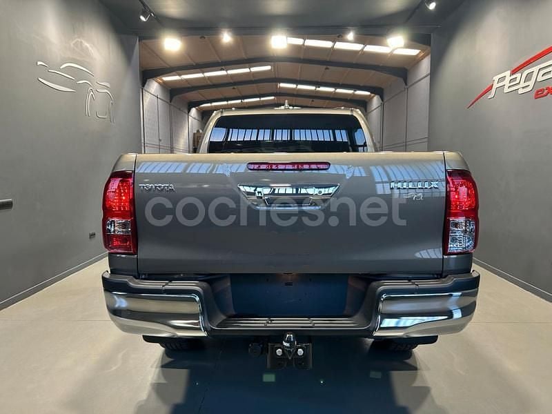 Beige Nuevo 2025 Toyota HiLux Recogida | 42.900 € - Imagen 1/4