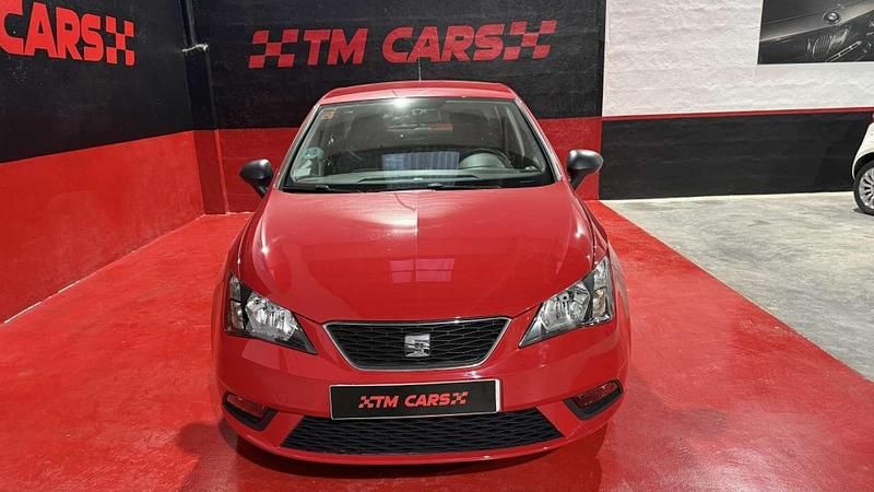 Usado Seat Ibiza Style 90 CV (66 kW) 2017 Rojo Utilitario