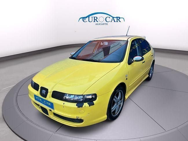 Usado Seat Leon FR 150 CV (110 kW) 2002 Amarillo Utilitario