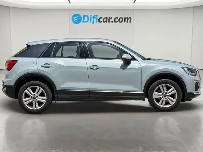 Usado Audi Q2 Advanced Plus 116 CV (85 kW) 2023 Gris SUV