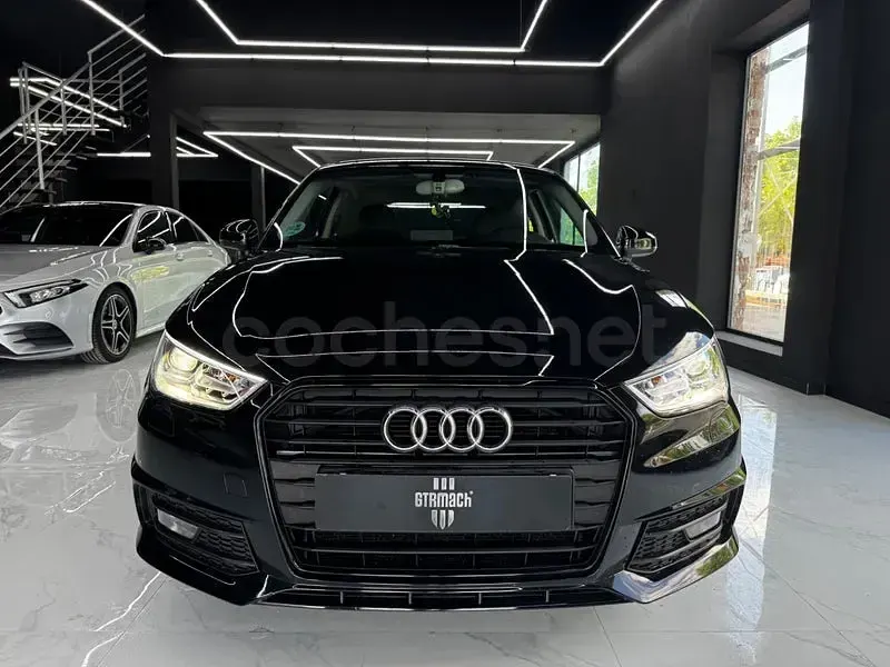 Usado Audi A1 116 CV (85 kW) 2016 Negro Utilitario