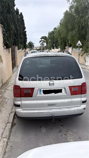 Usado Seat Alhambra 115 CV (84 kW) 2002 Gris / plata Monovolumen